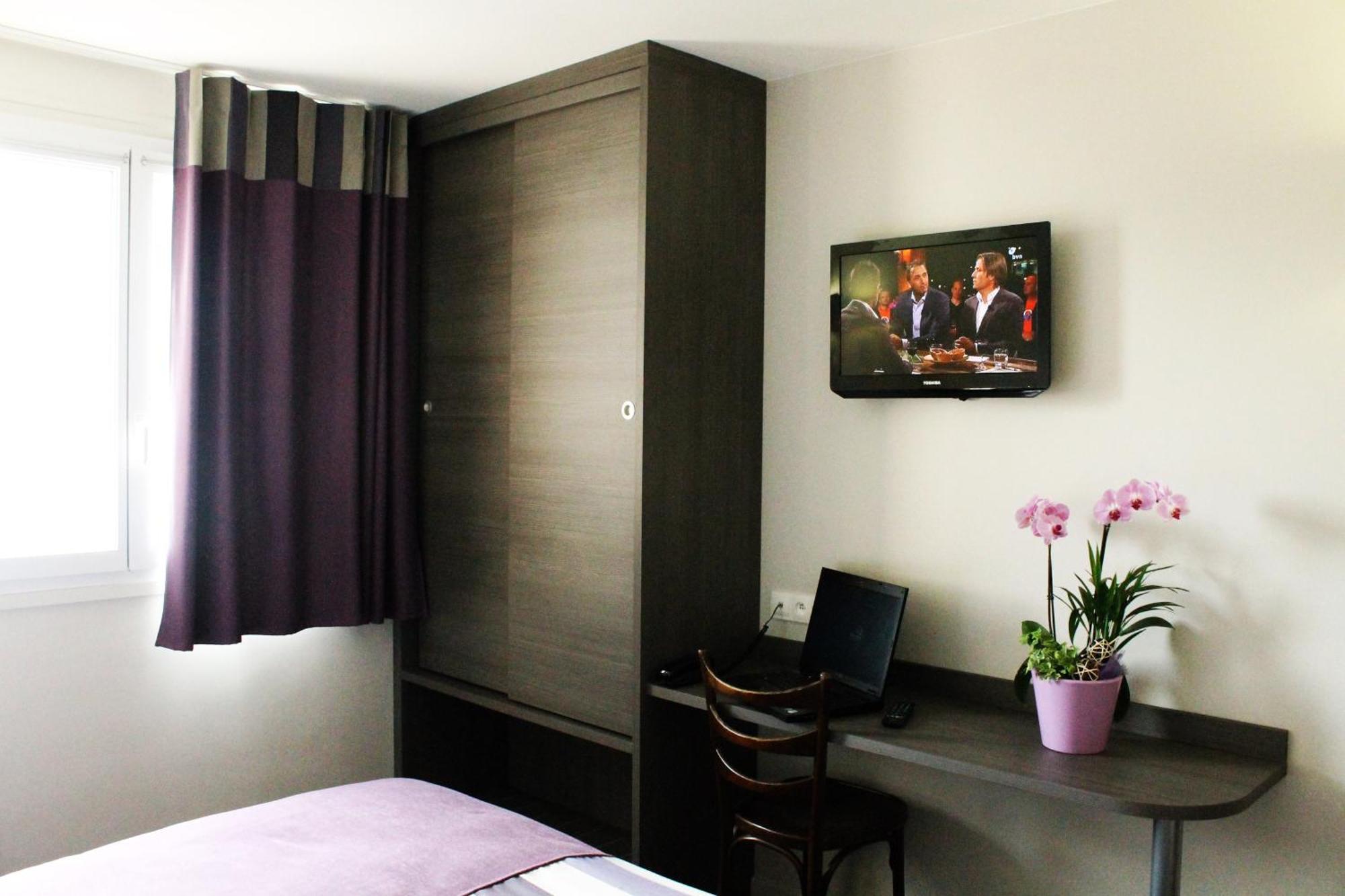 Hotel Des Rosiers Lourdes Buitenkant foto